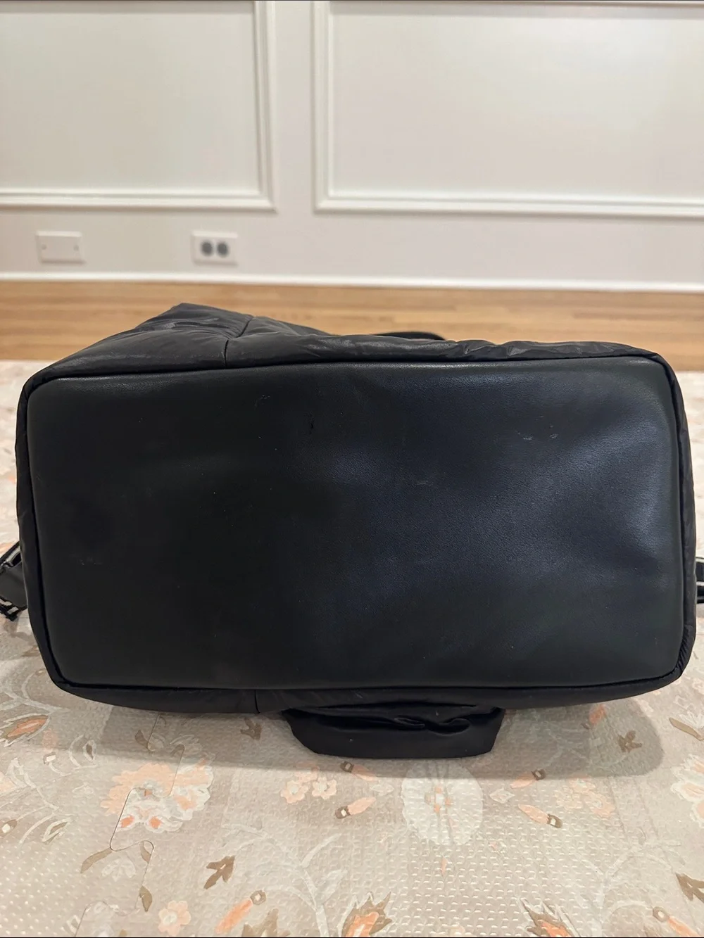 Caraa Baby Black Pumping Bag